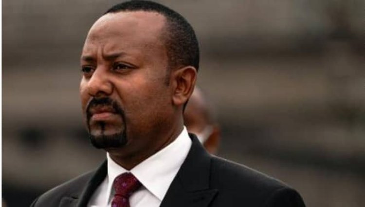 Ethiopia’s Nobel Peace Prize-Winning Leader Says he’ll Lead Troops on Front Lines Against Rebels