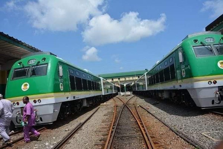 BREAKING: Many Feared Injured As Bandits Bomb Kaduna-Abuja Rail Track