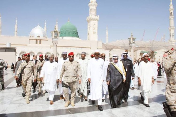 Buhari arrives Madinah for lesser pilgrimage, official visit
