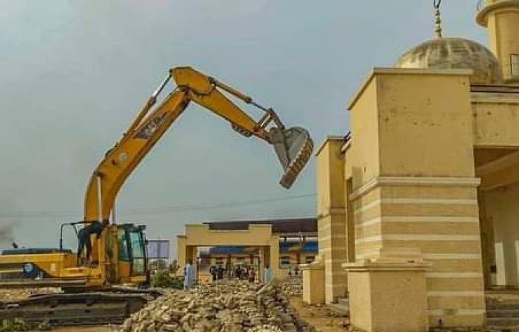 PHOTOS: Reconstruction Of Collapsed Zaria Mosque Commences