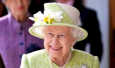 Her Majesty Queen Elizabeth sends Greetings to President Barrow