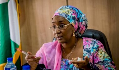 FG hands over palliatives to governors __Sadiya Umar Faruq