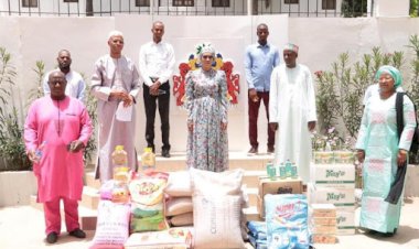 The Fulani Business community in The Gambia Presents Food and Sanitary items to First Lady Barrow