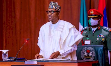 PRESIDENT BUHARI GREETS JOURNALIST, POLITICIAN ABDUL OROH AT 60