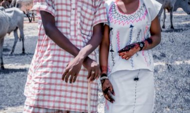 The nomadic Photographer; the story of Al-Ghazāli Atiku