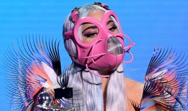 Lady Gaga: say “wearing a mask is a sign of respect