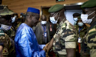 ECOWAS gives Mali junta one week to appoint civilian leader