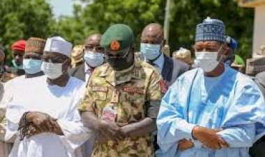 Governor Zulum attends burial prayer of late Col Bako.