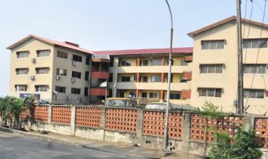 BREAKING: Armed thugs set ablaze Ajeromi LG secretariat, loot offices