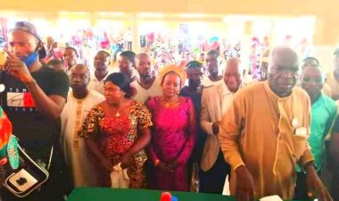 Hundreds of PDP members, decamps to APC in Kaduna