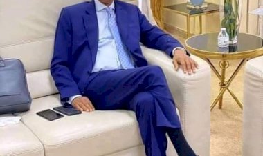 Cellou Dalein reacts after the exit of President Macron