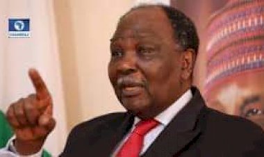 It’s Rubbish’ — Gowon Reacts To Accusation Of Looting Half Of Central Bank