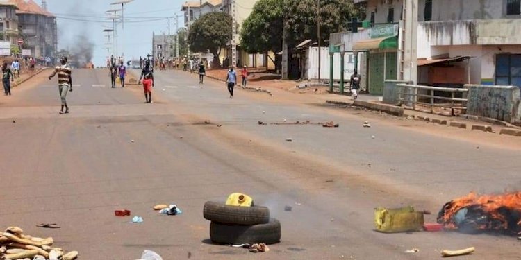 Guinea: Conakry, arrested following the appeal of the leader of the UFDG to contest the confirmation of the constitutional court of the victory of Alpha Condé, All income-generating activities are blocked.