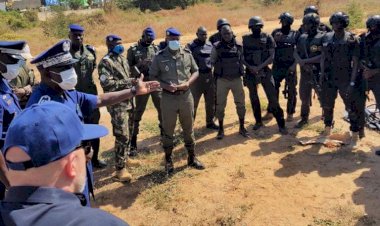 Senegal / USA: Formation of two Senegalese Police Units by the Americans.