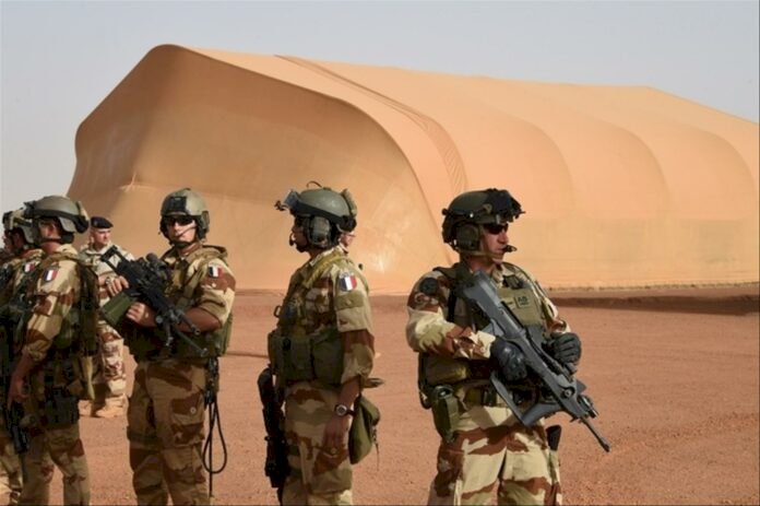 Terrorism in Mali: Rocket attacks against French and UN bases