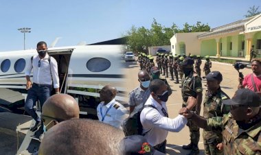 Eto’o supports military fighting Boko Haram in Cameroon; donates to displaced kids