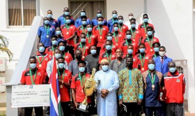 President Barrow Presents D2 Million to Gambia U20
