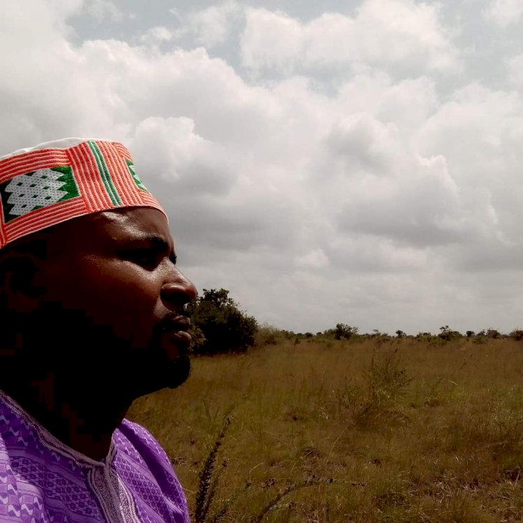 The ‘uneducated’ Fulani herdsman who reads, writes and is big on social media