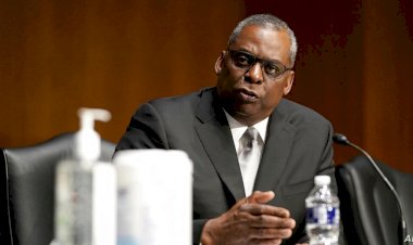 U.S. Defence Secretary in Germany to settle defence ties