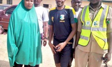 AHMED MUSA DONATES N2 MILLION TO ARMY SCHOOL IN KANO