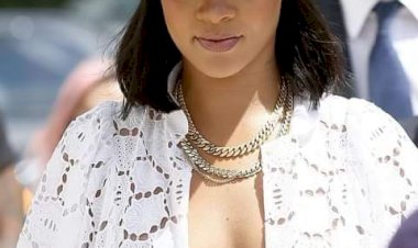 RIHANNA IS THE WORLD'S RICHEST FEMALE MUSICIAN