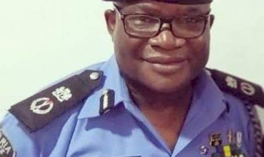 CP ORDERED ARREST OF THREE POLICEMEN FOR EXTORTION