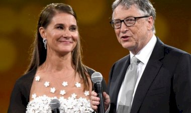 Bill Gates Divorces Wife