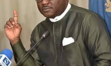 BREAKING: Cross River Governor Ben Ayade Dumps PDP For APC