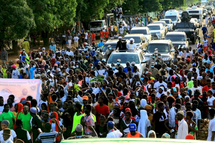 President Barrow Enters Jimara to Rock Star Welcome by 1000s of Jubilant Supporters