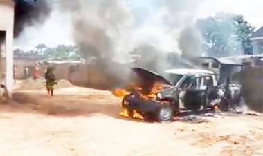 Nigerian Flags Removed From Buildings In Anambra As IPOB Unleashes Terror