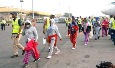 Another Batch Of 330 Stranded Nigerians Arrives From Libya