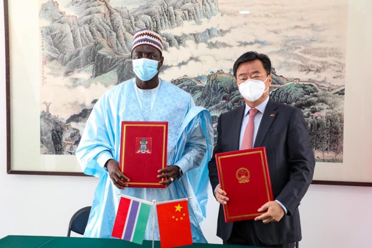 Gambia and China sign 1.2 billion dalasis cooperation agreemen