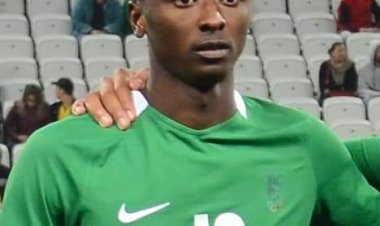 Umar Sadiq Mesbah (born in Kaduna on 2 February 1997) is a Nigerian professional footballer who plays as a forward for Serbian club Partizan, on loan from Italian club Roma.