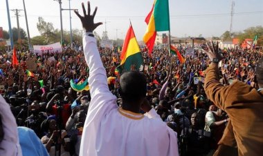 Malians demand total withdrawal of France, celebrates expulsion of ambassador