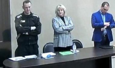 Russia Navalny: Jailed opposition leader found guilty in trial branded 'sham'