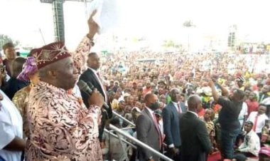 Akpanudoedehe Declares Guber Bid , Says He’ll Deliver Akwa Ibom From Poverty 