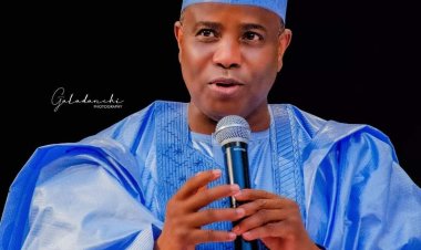 Governor Tambuwal of Sokoto has paid the sum of N2.8bn as April, 2022 salary and pension to all State Government Workers and Pensioners numbering over 40,000 which include Public/Civil Servants, Political Office Holders, Elected Officials and Pensioners.