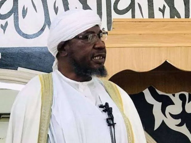 Abuja Mosque Finally Sacks Imam Who Preached ‘Anti-Govt’ Sermon