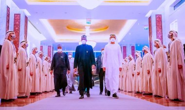 PHOTOS: Buhari Lands In Dubai