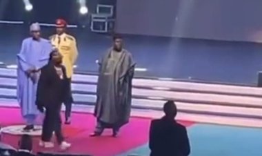 Controversy As Tweeps Accuse Teni Of Disrespecting Buhari