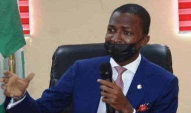 Naira Redesign: Dollar May Crash To N200 – EFCC Chairman