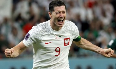 Lewandowski Scores First World Cup Goal As Poland Beat Saudi Arabia