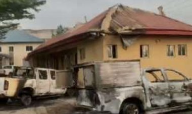 3 killed as gunmen attack INEC headquarters in Imo