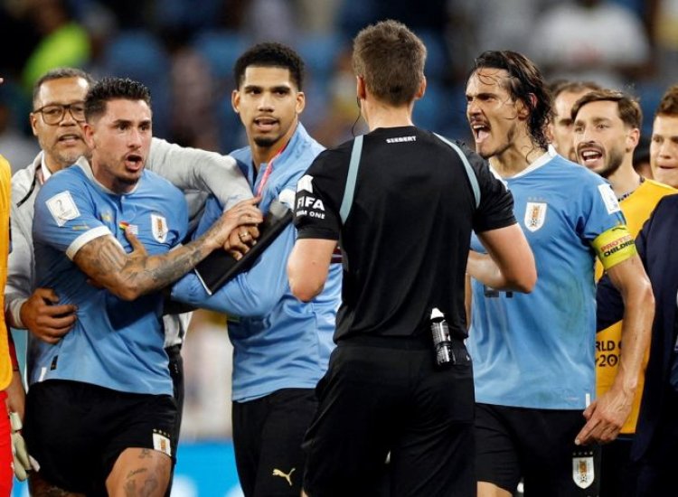 FIFA bans 4 Uruguay players for World Cup chaos