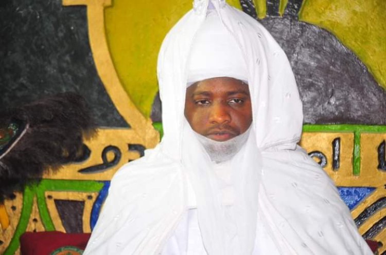 Jigawa SSG presents appointment letter to new Emir of Dutse Hameem Sanusi