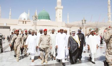 Buhari arrives Madinah for lesser pilgrimage, official visit