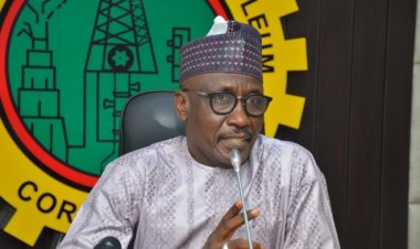 NNPCL nab 6 suspected crude oil thieves, destroy barge