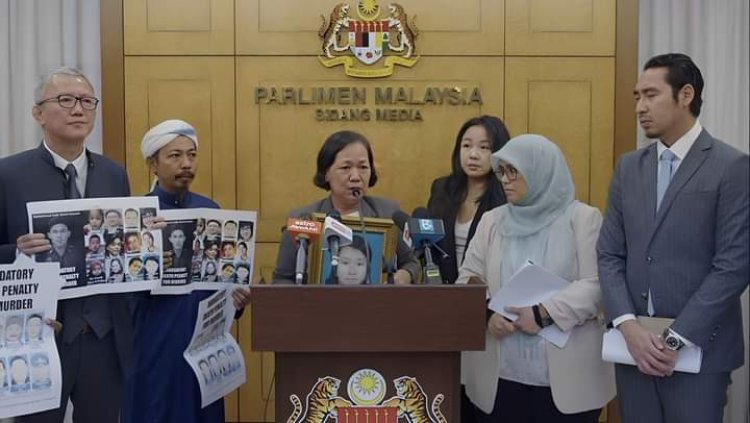 Malaysia ends mandatory death penalty