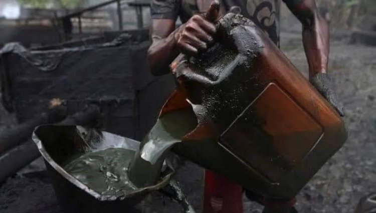 Nigerian troops crackdown on oil thieves, seize several litres of illegally refined products in Imo, Delta