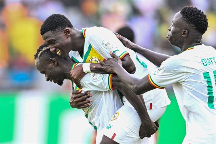 Senegal start Afcon defence with win over Gambia